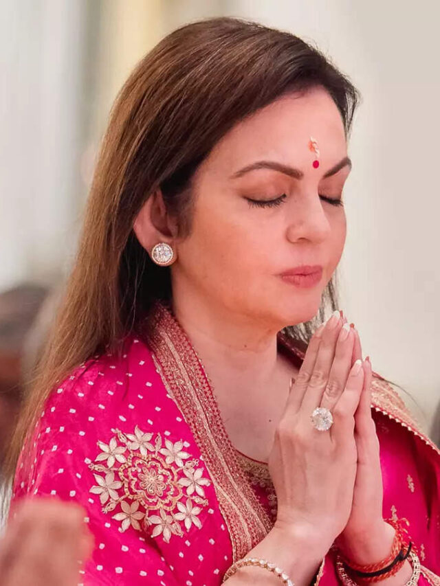 On Dhirubhai Ambani International School's Annual Day, Nita Ambani ...