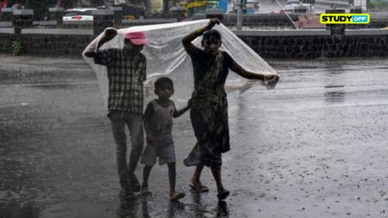 Current weather report IMD red alert for several locations due to heavy rains in South India. Exercise caution!