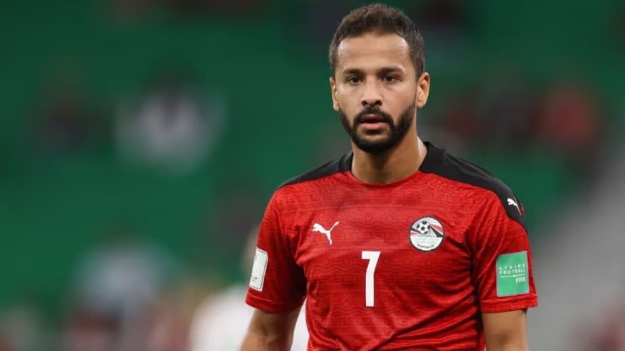 Following a heart attack, Egyptian football player Ahmed Refaat passes away at age 31.